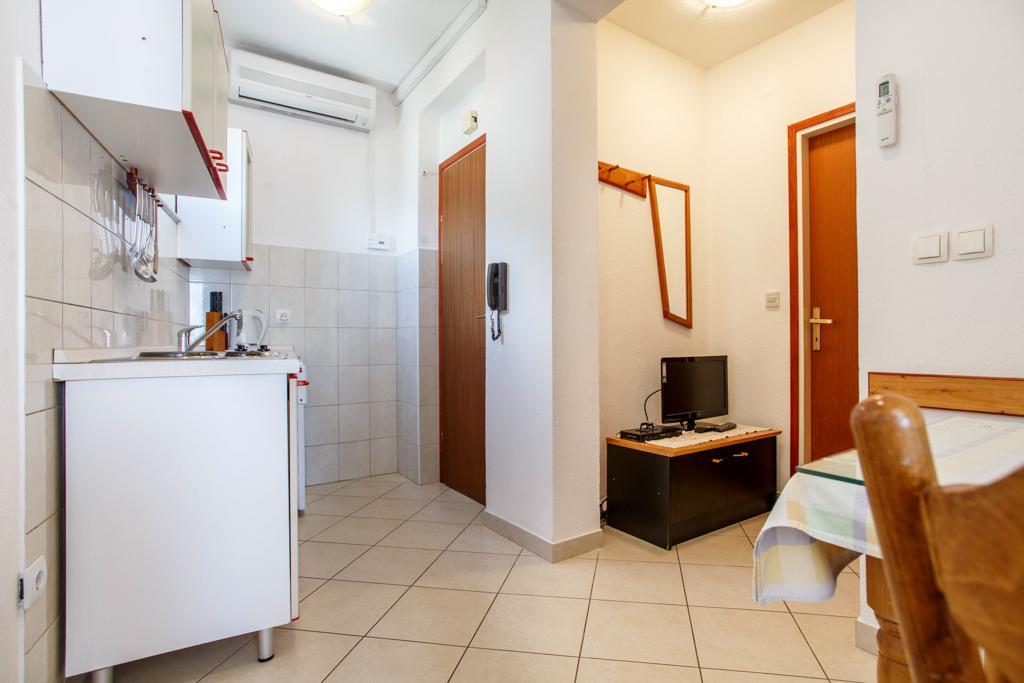 Apartment Ante Omiš Zewnętrze zdjęcie