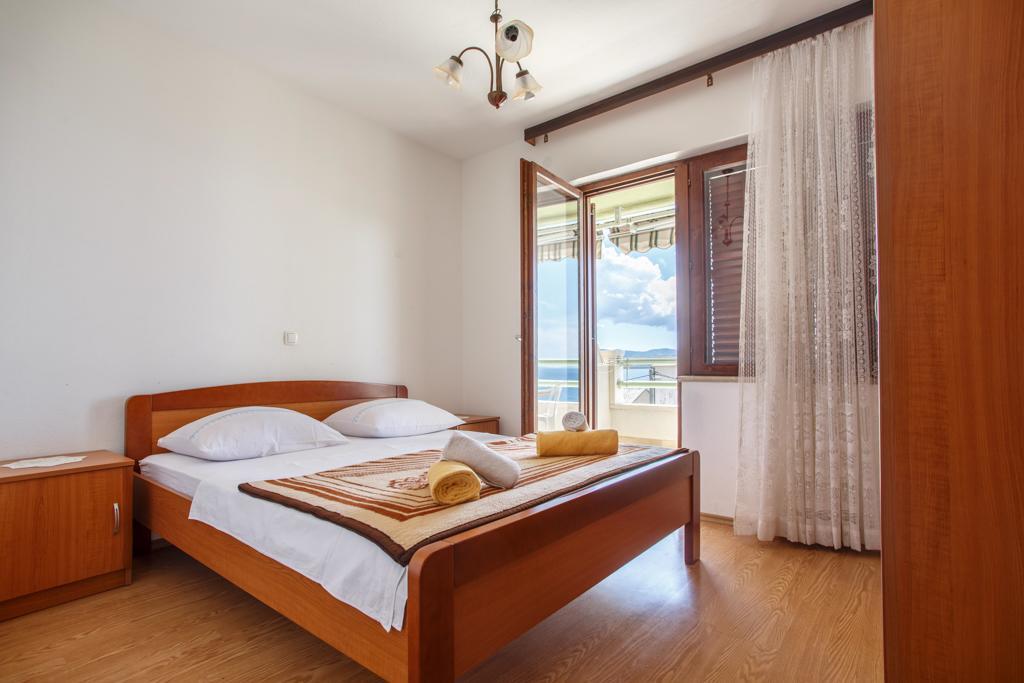 Apartment Ante Omiš Zewnętrze zdjęcie