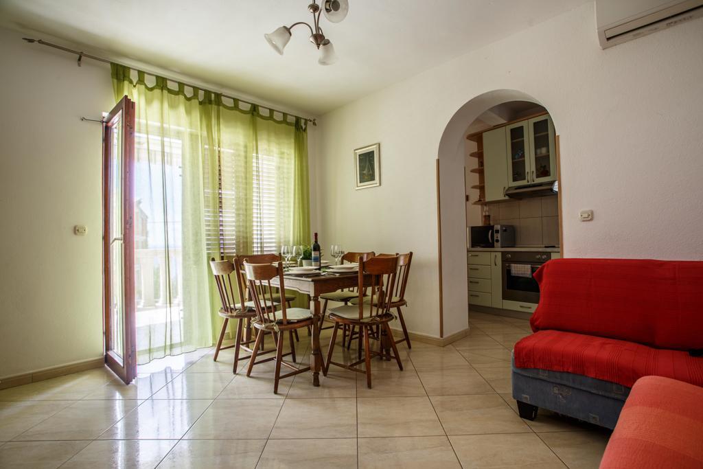 Apartment Ante Omiš Zewnętrze zdjęcie